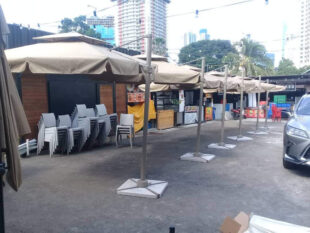 Outdoor Parasol Malaysia

DeconDesigns brings premium Outdoor Parasols to Malaysia, offering shade, comfort, and elegance for any outdoor space. Ideal for gardens, patios, or poolside areas, our parasols combine sturdy construction with stylish design. Crafted from high-quality, weather-resistant fabrics and frames, they withstand Malaysia’s tropical sun, rain, and occasional winds. Adjustable, easy to use, and available in various sizes and shapes, these parasols provide versatile shading options for residential and commercial spaces. Perfect for lounging, hosting gatherings, or creating cozy shaded corners, our Outdoor Parasols enhance both comfort and aesthetic appeal. Choose from an array of colors and designs to match your outdoor décor. With DeconDesigns’ focus on durability and quality, our Outdoor Parasols are a reliable choice anyone seeking long-lasting, stylish, and functional sun protection in Malaysia.

for please visit our website at www.decondesigns.com  or contact us via WhatsApp at +60167960331

Outdoor Parasol Malaysia

DeconDesigns brings premium Outdoor Parasols to Malaysia, offering shade, comfort, and elegance for any outdoor space. Ideal for gardens, patios, or poolside areas, our parasols combine sturdy construction with stylish design. Crafted from high-quality, weather-resistant fabrics and frames, they withstand Malaysia’s tropical sun, rain, and occasional winds. Adjustable, easy to use, and available in various sizes and shapes, these parasols provide versatile shading options for residential and commercial spaces. Perfect for lounging, hosting gatherings, or creating cozy shaded corners, our Outdoor Parasols enhance both comfort and aesthetic appeal. Choose from an array of colors and designs to match your outdoor décor. With DeconDesigns’ focus on durability and quality, our Outdoor Parasols are a reliable choice anyone seeking long-lasting, stylish, and functional sun protection in Malaysia.

for please visit our website at www.decondesigns.com  or contact us via WhatsApp at +60167960331